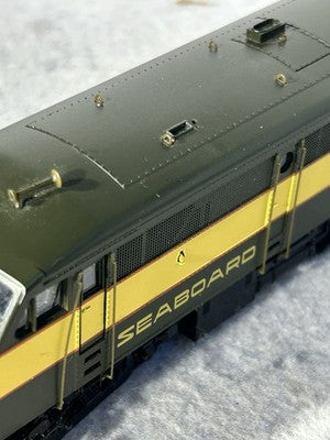 Nice Proto 2000 FA -2 A/B Seaboard Air Line  RR HO Locomotives  (Incorrect Box)