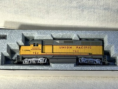 Stalwart KATO Union Pacific Railroad GP-35 Diesel Engine HO