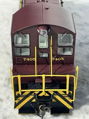 Nice Rapido Canadian Pacific RR SW-9 Switcher Engine #7402 DCC Ready HO
