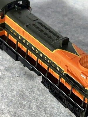 Colorful Atlas Classic Great Northern RR Alco RS-3 Loco N Gauge