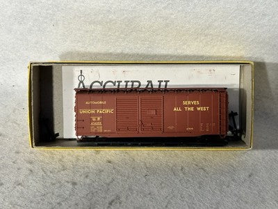 Nice Accurail Union Pacific RR 40’ Box Car  Kits  HO