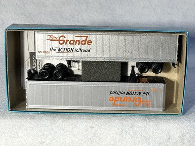 Cool Athearn Trailer Train HO 20 Cars + Trailers With End Of Train Light