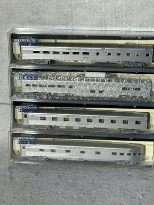 Beautiful KATO Santa Fe Super Chief 4-Car Passenger Set “A” N GAUGE