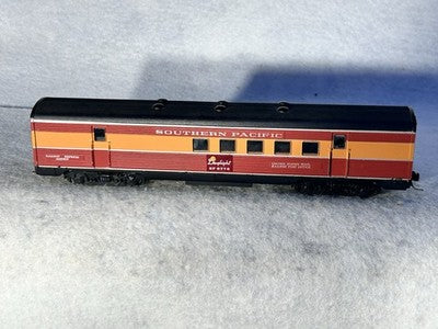 Nice Athearn Southern Pacific RR ALCO PA/B + 9-Car Passenger Set HO (Ex-Boxes)