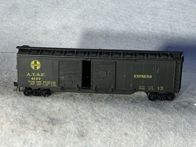 Nice Athearn Santa Fe RR 50’ Double Door Box Car K-D’s HO (Ex Box)