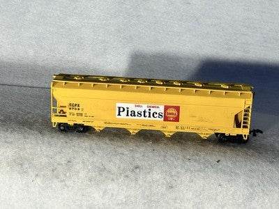 Nice Athearn Shell Plastics  4-Bay Covered Hopper Car HO