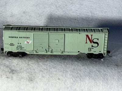 Nice Athearn Norfolk Southern RR 50’ Double Door Box Car K-D’s HO (Ex Box)
