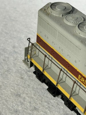 Nice Athearn Erie Lackawanna RR  GP-35 Diesel Engine HO