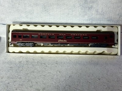 Classic Rivarossi Norfolk &Western RR 8 Car Passenger Heavyweight Set HO