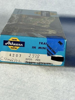 Nice Athearn Custom Painted Conrail RR  GP-35 Diesel Engine HO
