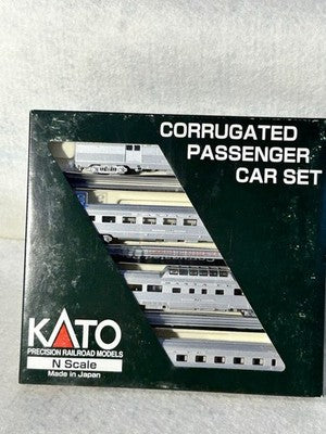 Beautiful KATO Santa Fe Corrugated 4-Car Passenger Set “B”  N GAUGE