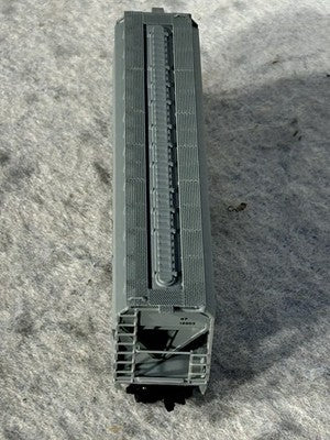 Nice Intermountain WesternPacific RR 3-Bay Center Flow Covered Hopper Car N