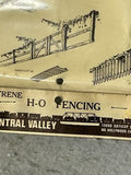 Nice Central Valley HO Fencing Kit
