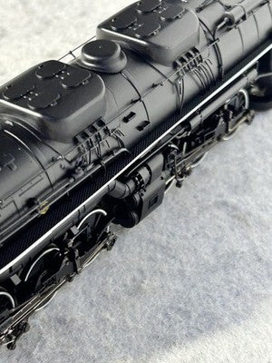 Gorgeous Rivarossi Chesapeke & Ohio RR 2-6-6-6 Allegheny Locomotive HO