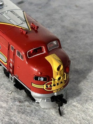 Sharp Intermountain Santa Fe RR F-3A War Bonnet DCC Ready N Gauge Loco