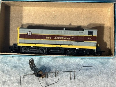 Nice Athearn Blue Box Erie Lackawanna RR Baldwin S-12 Loco HO (Ex One Side Rail)