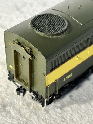 Nice Proto 2000 FA -2 A/B Seaboard Air Line  RR HO Locomotives  (Incorrect Box)