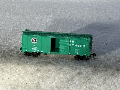 Nice Intermountain Great Northern RR 40’ Box Car N Gauge