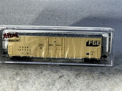 Nice ATLAS Various Roads FGE 50’ Reefer N Gauge ( PLEASE SPECIFY CHOICE)