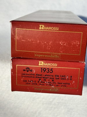 Classic Rivarossi Erie RR E-8 2 engine/6 Car Passenger (Set Pow./Dum.) HO