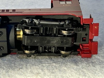 Unusual Stewart Lehigh Valley RR Baldwin VO-1000 Loco HO