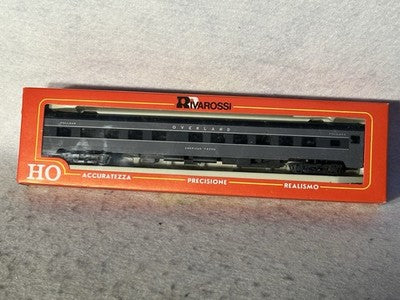 Beautiful Rivarossi Union Pacific “Overland “ RR 6-Car Passenger Set HO