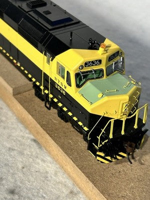 Gorgeous Athearn F-45 Freight NYS & W RR￼Diesel Locomotive HO Sound/DCC Ready