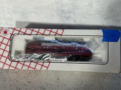 Striking Stewart/KATO Lehigh Valley RR F-7A/B Phase I Set A Pwrd./B Unpwrd. HO