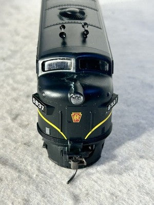 Beautiful Atlas/KATO Pennsylvania RR F- 7A Engine HO