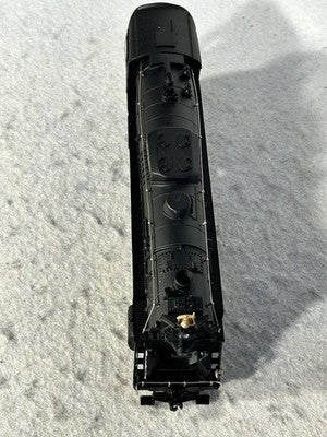 Beautiful Rivarossi NYC/StL RR 2-8-4 Berkshire Locomotive/ 2 Passenger Car Set