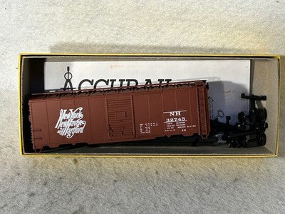 Nice Accurail New Haven RR 40’ Box Car  Kit HO