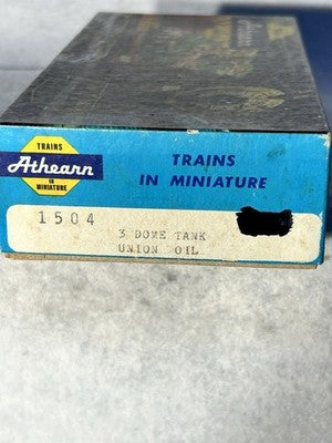 Nice Athearn Blue Box Amoco Oil Single Dome Tank Car HO