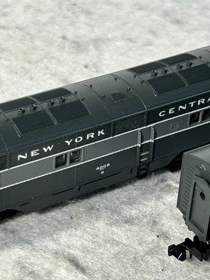 Vintage Life Like New York Central RR Lightning Scheme E-7 Loco Set A/B  N Gauge