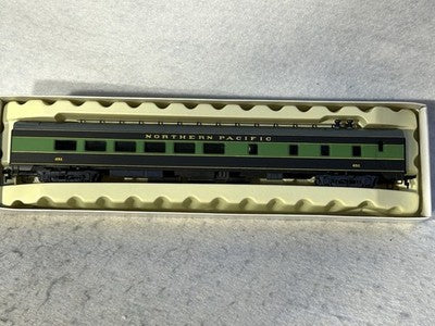 Beautiful Rivarossi Northern Pacific RR 5 Car Passenger Set HO