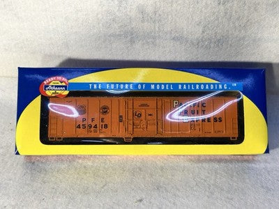 Beautiful Athearn RTR UP RR PFE 57’ Mechanical Reefer CarHO