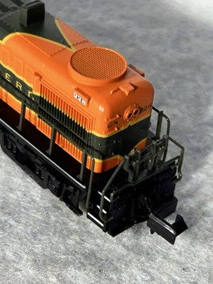 Colorful Atlas Classic Great Northern RR Alco RS-3 Loco N Gauge