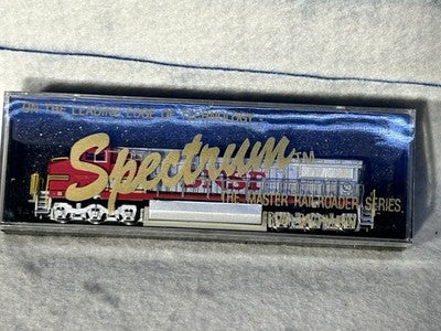 Cool Spectrum Transition Mode BNSF/Santa Fe Dash 8-40CW Locomotive N Gauge