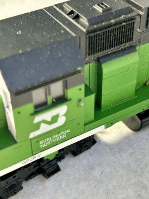 Nice Athearn Burlington Northern RR GP-38-2 Diesel Engine HO