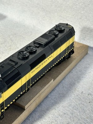 Gorgeous Athearn F-45 Freight NYS & W RR￼Diesel Locomotive HO Sound/DCC Ready