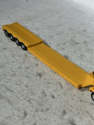 Cool Smart Toys 34 Wheeler Heavy Duty Low Boy Tractor Trailer HO (Ex Box)