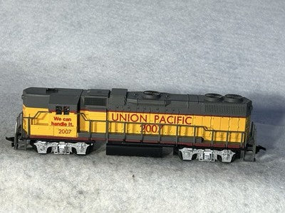 Cool Life Like Union Pacific RR High Nose GP-38/40 HO (Ex Box)