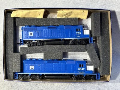 Handsome Athearn SD-40 Pwrd./GP-38 Dummy EMD lease Units HO