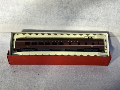 Beautiful Rivarossi Pennsylvania RR  3-Car Passenger Set HO