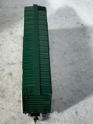 Beautiful Bachman Tropicana 50’ Box Car HO Metal Wheels K-D Couplers (Ex Box)