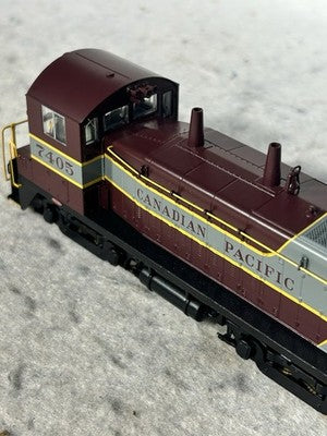 Nice Rapido Canadian Pacific RR SW-9 Switcher Engine #7405 DCC Ready HO