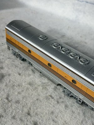 Nice Stewart/KATO Denver & Rio Grande RR F-7B Unpowered HO (Ex-Box Cover)