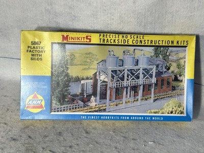 Cool AHM Factory With Silos Commercial Building Kit HO