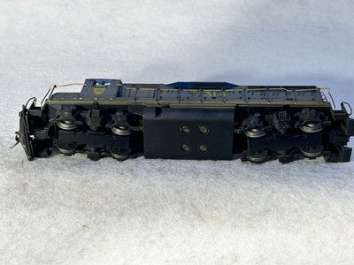 Athearn Custom Painted/Detailed Weathered D & H RR GP-38-2 Loco HO(Ex 1 Awning)