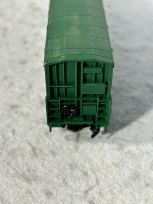 Nice Roundhouse Weyerhaeuser 50’ Box Car HO (Ex Box)