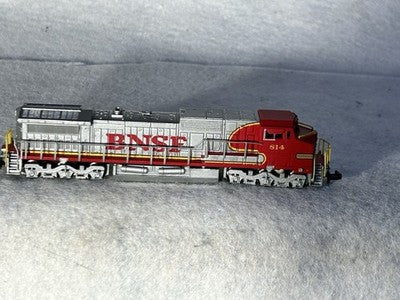 Cool Spectrum Transition Mode BNSF/Santa Fe Dash 8-40CW Locomotive N Gauge